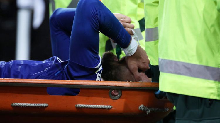 Everton's Gomes to have surgery on broken ankle