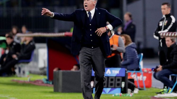 Napoli ordered into training camp, Ancelotti disagrees