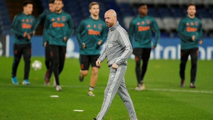 Ajax coach Ten Hag will stay despite Bayern links
