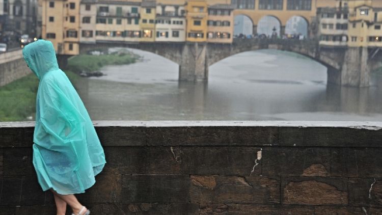 Maltempo: sottopassi allagati a Firenze