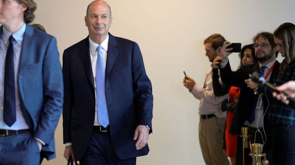 U.S. envoy Sondland ties Ukrainian aid to investigation request in new impeachment testimony U.S. envoy Sondland ties Ukrainian aid to investigation request in new impeachment testimony