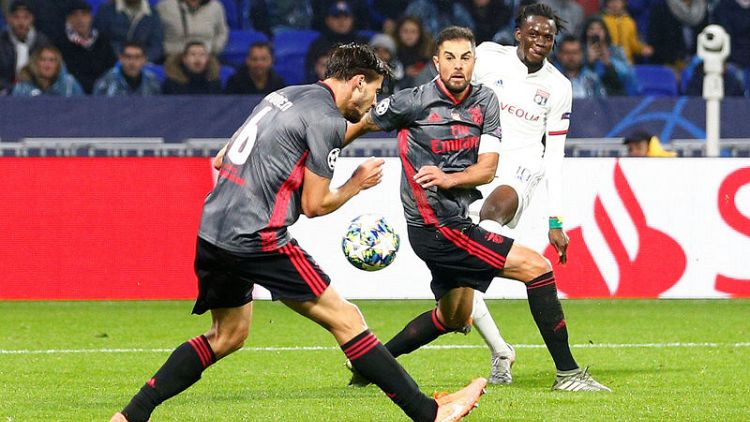 Lyon beat Benfica 3-1 to revive last-16 chances