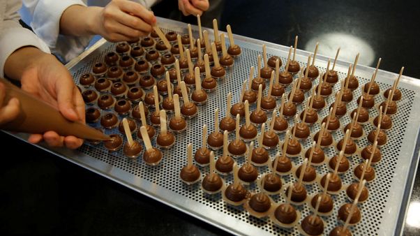Barry Callebaut sticks to sales growth target despite weak quarter Barry Callebaut sticks to sales growth target despite weak quarter