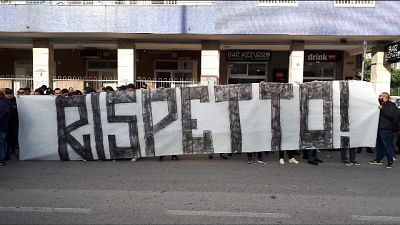 Calcio: protesta ultrà Napoli 'Rispetto'