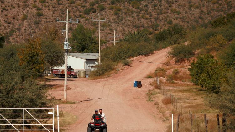 After killings, Mexican hamlet fears 'ghost town' if U.S. neighbours flee