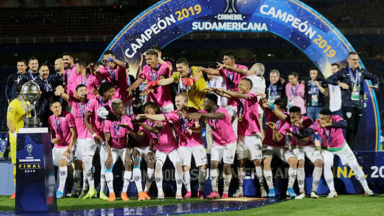 Ecuador's Independiente win rain-interrupted Sudamericana final