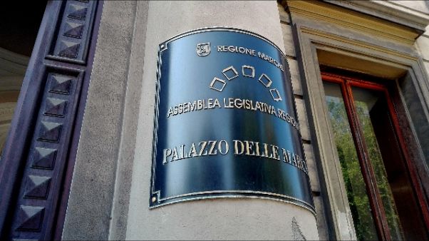 Fondi Marche, 4 condanne, 55 a giudizio Fondi Marche, 4 condanne, 55 a giudizio