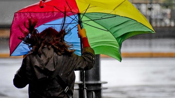Calabria, da oggi allerta rossa maltempo Calabria, da oggi allerta rossa maltempo