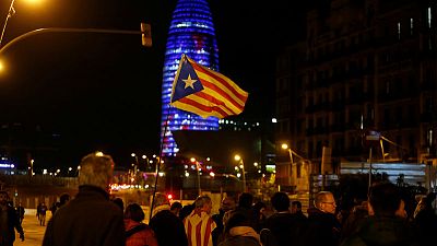 Protesters block highways as Catalan parliament presses for independence Protesters block highways as Catalan parliament presses for independence