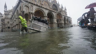 A San Marco 70 cm d'acqua nel nartece