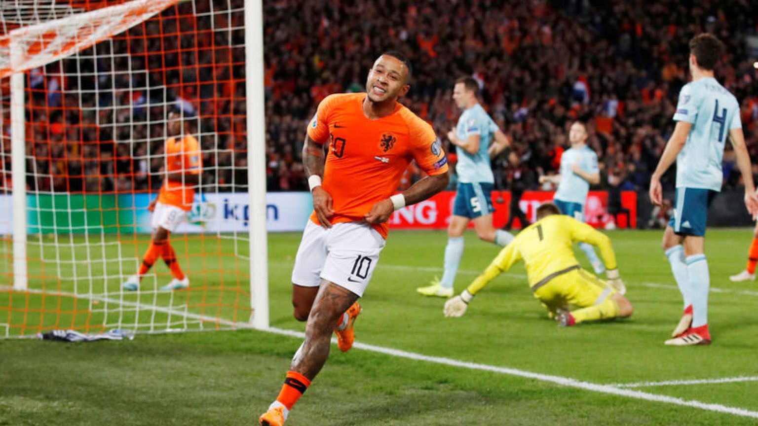 Dutch striker Depay a doubt for Belfast clash