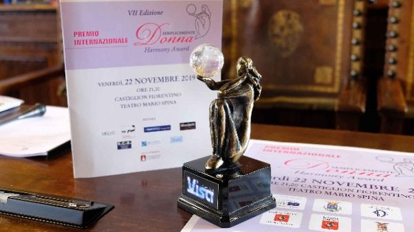 Aic vince 'premio semplicemente donna' Aic vince 'premio semplicemente donna'