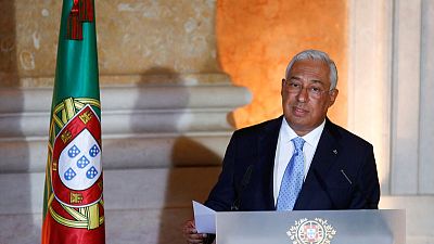 Portugal to raise minimum wage to 635 euros, still lowest in western Europe Portugal to raise minimum wage to 635 euros, still lowest in western Europe