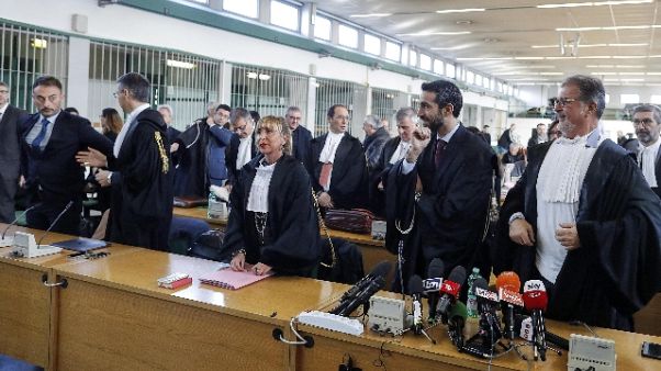 Cucchi, giudici in camera di consiglio Cucchi, giudici in camera di consiglio
