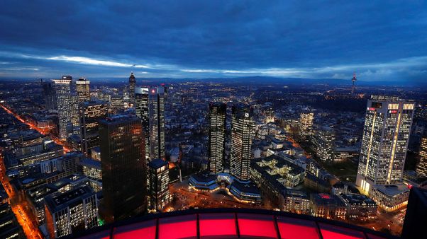 Euro zone economy continues steady growth in third quarter Euro zone economy continues steady growth in third quarter