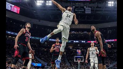 Nba, Bucks vincono ancora, Clippers ko Nba, Bucks vincono ancora, Clippers ko