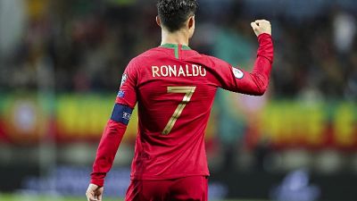 Ronaldo, gioia social per 6-0 Portogallo