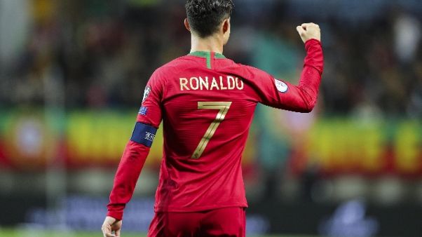 Ronaldo, gioia social per 6-0 Portogallo Ronaldo, gioia social per 6-0 Portogallo