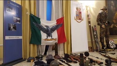 Estremismo destra: padre ai domiciliari