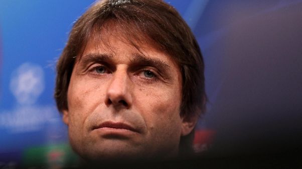 Moglie Conte:Busta con proiettile?Bufala Moglie Conte:Busta con proiettile?Bufala