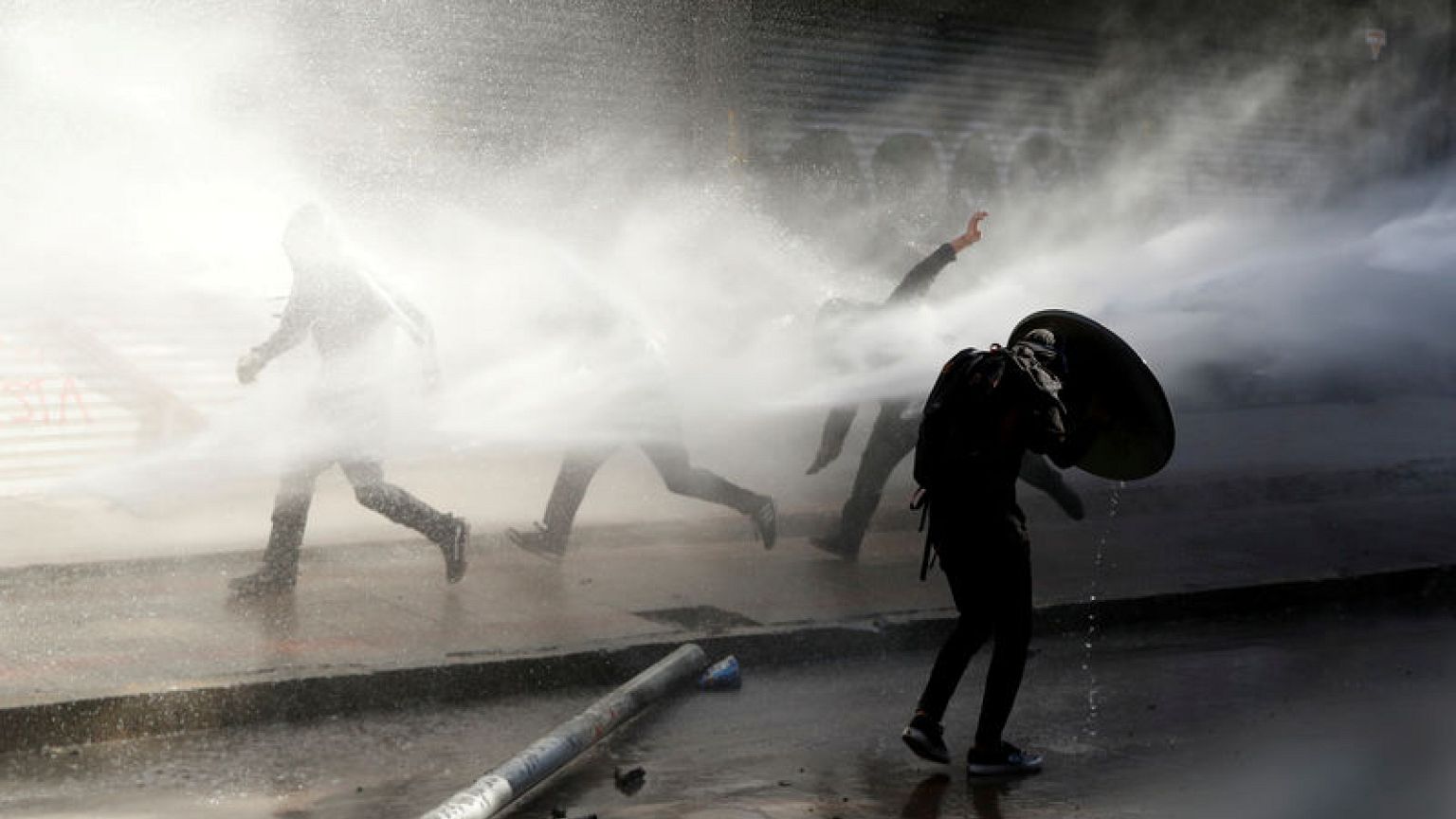 Chile police stopped rescue workers helping dying protester - human rights watchdog