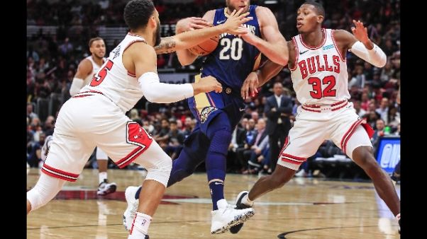 Nba: Belinelli a secco, Melli ne fa 10 Nba: Belinelli a secco, Melli ne fa 10