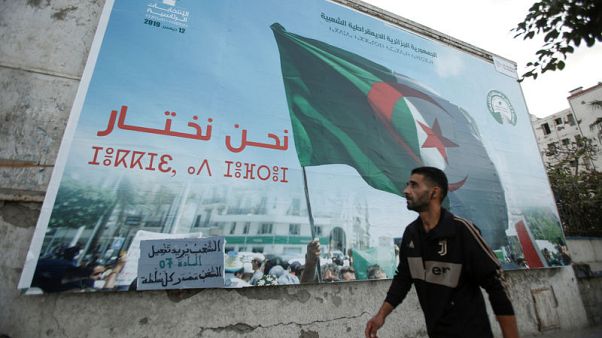 Algerian protesters attack 'garbage' presidential campaign Algerian protesters attack 'garbage' presidential campaign