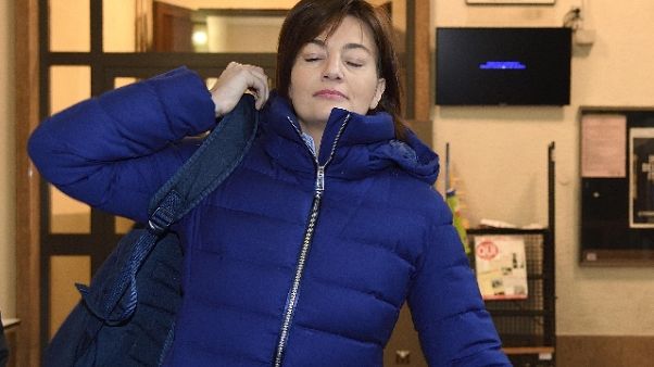 Difesa Comi, fornirà documenti Difesa Comi, fornirà documenti