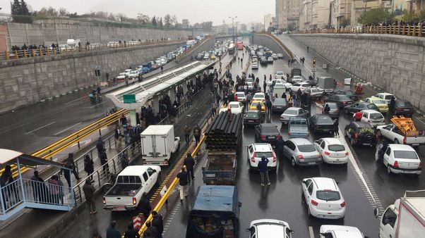 Iran's Guards warn of 'decisive' action if unrest continues Iran's Guards warn of 'decisive' action if unrest continues