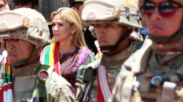 Coca farmers march, police fire tear gas in worsening Bolivia unrest Coca farmers march, police fire tear gas in worsening Bolivia unrest