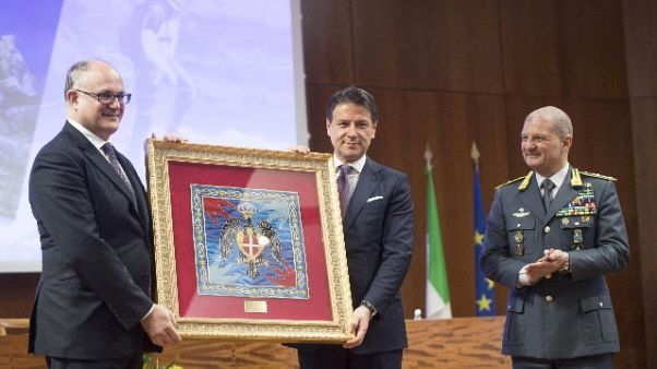 Conte, GdF scopre 13mila evasori totali Conte, GdF scopre 13mila evasori totali