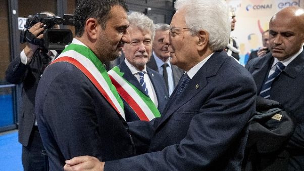 Decaro rieletto presidente dell'Anci Decaro rieletto presidente dell'Anci