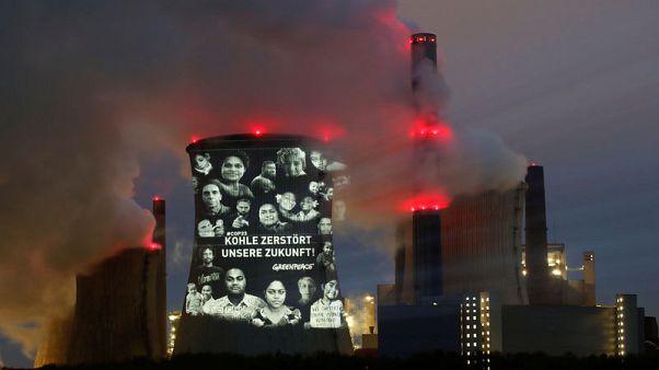 Fossil fuel polluters from U.S. to China far off climate targets - U.N. Fossil fuel polluters from U.S. to China far off climate targets - U.N.