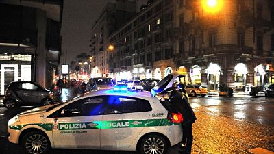 In auto uccide motociclista e si spara