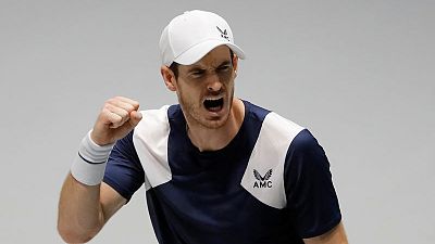 Murray claws out victory to give Britain lead, Serbia win