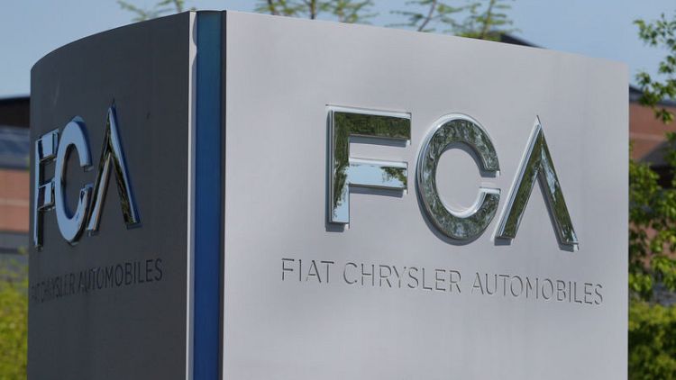 Fiat Chrysler to recall nearly 700,000 SUVs for electrical fault risk