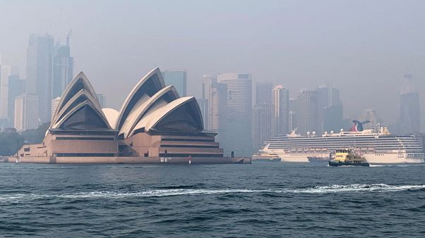 Australia bushfire smoke shoots Sydney into top 10 global pollution index Australia bushfire smoke shoots Sydney into top 10 global pollution index