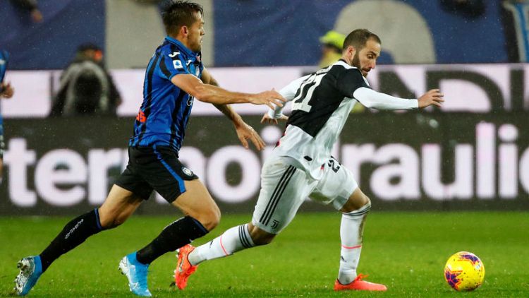 Higuain and Dybala late show earns Juventus win at Atalanta