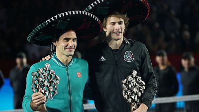 Federer and Zverev Mexico City match breaks world attendance record