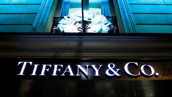 France's LVMH close to buying Tiffany after sweetening offer - sources France's LVMH close to buying Tiffany after sweetening offer - sources