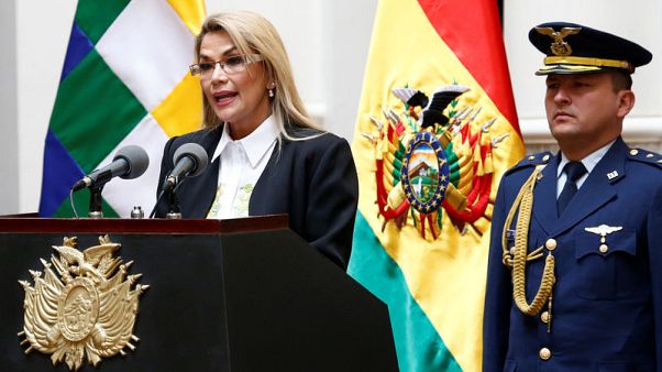 Bolivian leader agrees to withdraw military in deal to 'pacify' country Bolivian leader agrees to withdraw military in deal to 'pacify' country