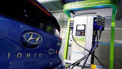Feuding Korean firms risk disrupting electric car battery supplies Feuding Korean firms risk disrupting electric car battery supplies