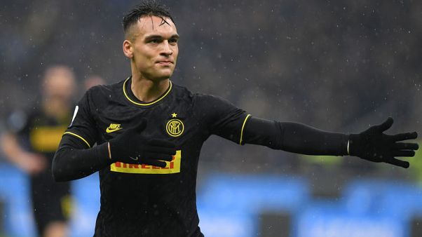 Martinez brace fires Inter Milan to top of Serie A Martinez brace fires Inter Milan to top of Serie A