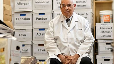 Special Report - Powder Keg: FDA bowed to industry for decades as alarms were sounded over talc Special Report - Powder Keg: FDA bowed to industry for decades as alarms were sounded over talc