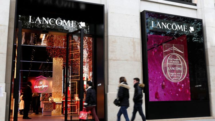 L'Oreal's Lancome beefs up stores as luxury cosmetics take off