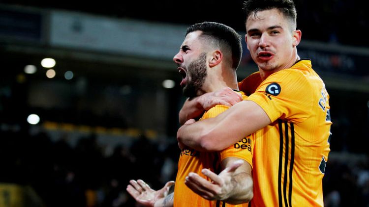 Cutrone on target as Wolves beat West Ham 2-0