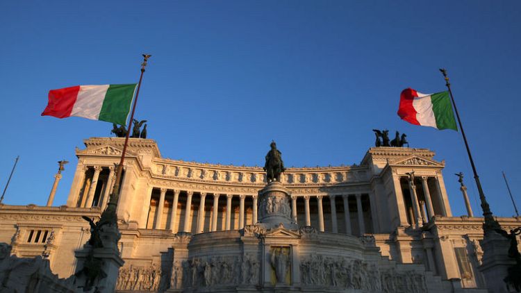 Half of Italians want "strongman" in power, survey shows