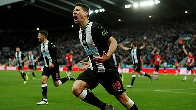 Late Fernandez strike gives Newcastle 2-1 win over Southampton Late Fernandez strike gives Newcastle 2-1 win over Southampton