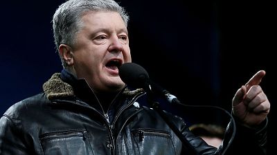 Don't cede too much for peace at Paris talks, Ukrainians tell president Don't cede too much for peace at Paris talks, Ukrainians tell president