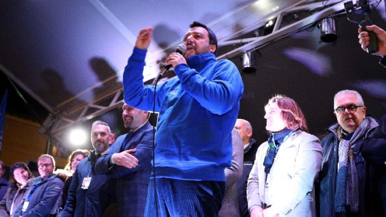 Virus,Salvini:Conte via se non ci tutela
